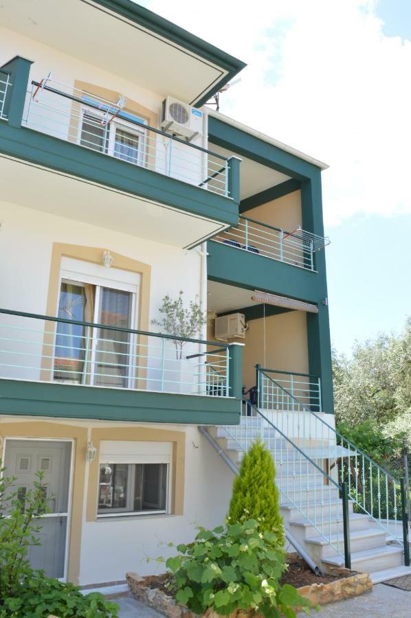 סקאלה פוטאמיאס Green Island Residence מראה חיצוני תמונה