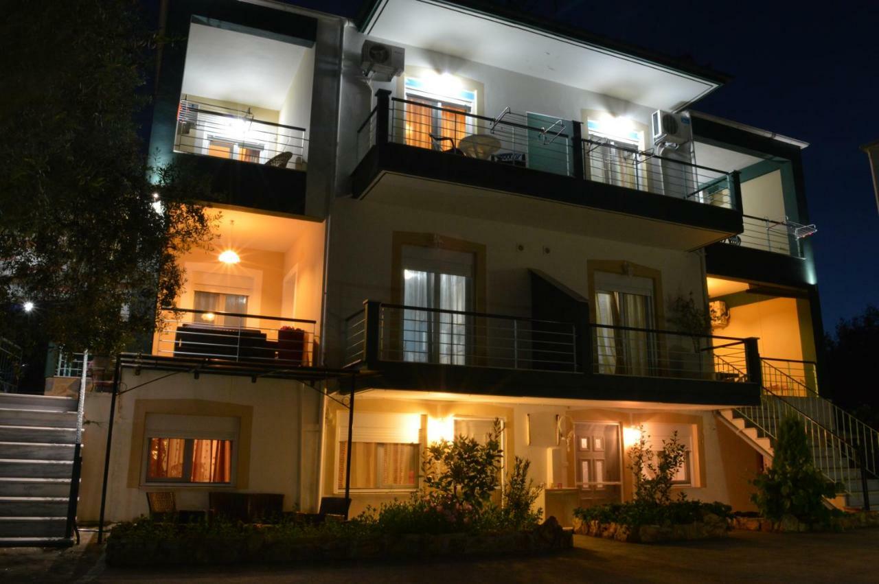סקאלה פוטאמיאס Green Island Residence מראה חיצוני תמונה
